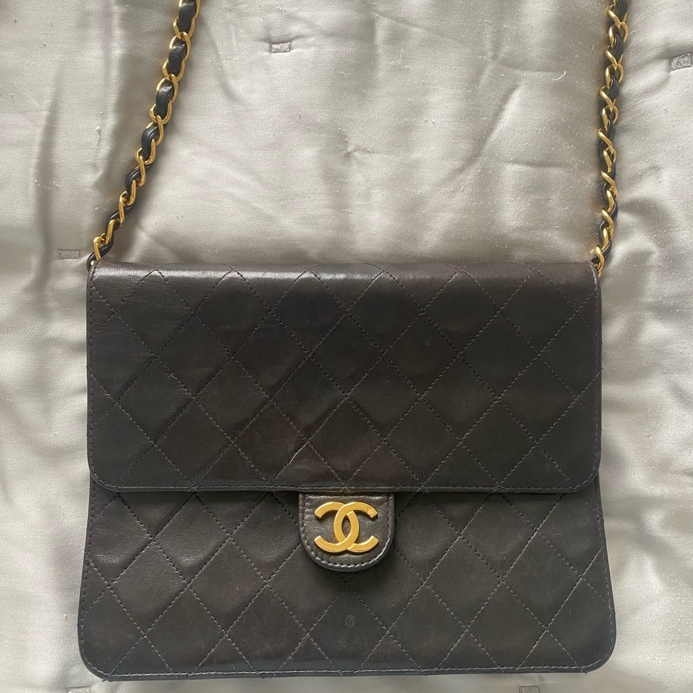 Authentic chanel vintage lamb skin quilted single flap bag